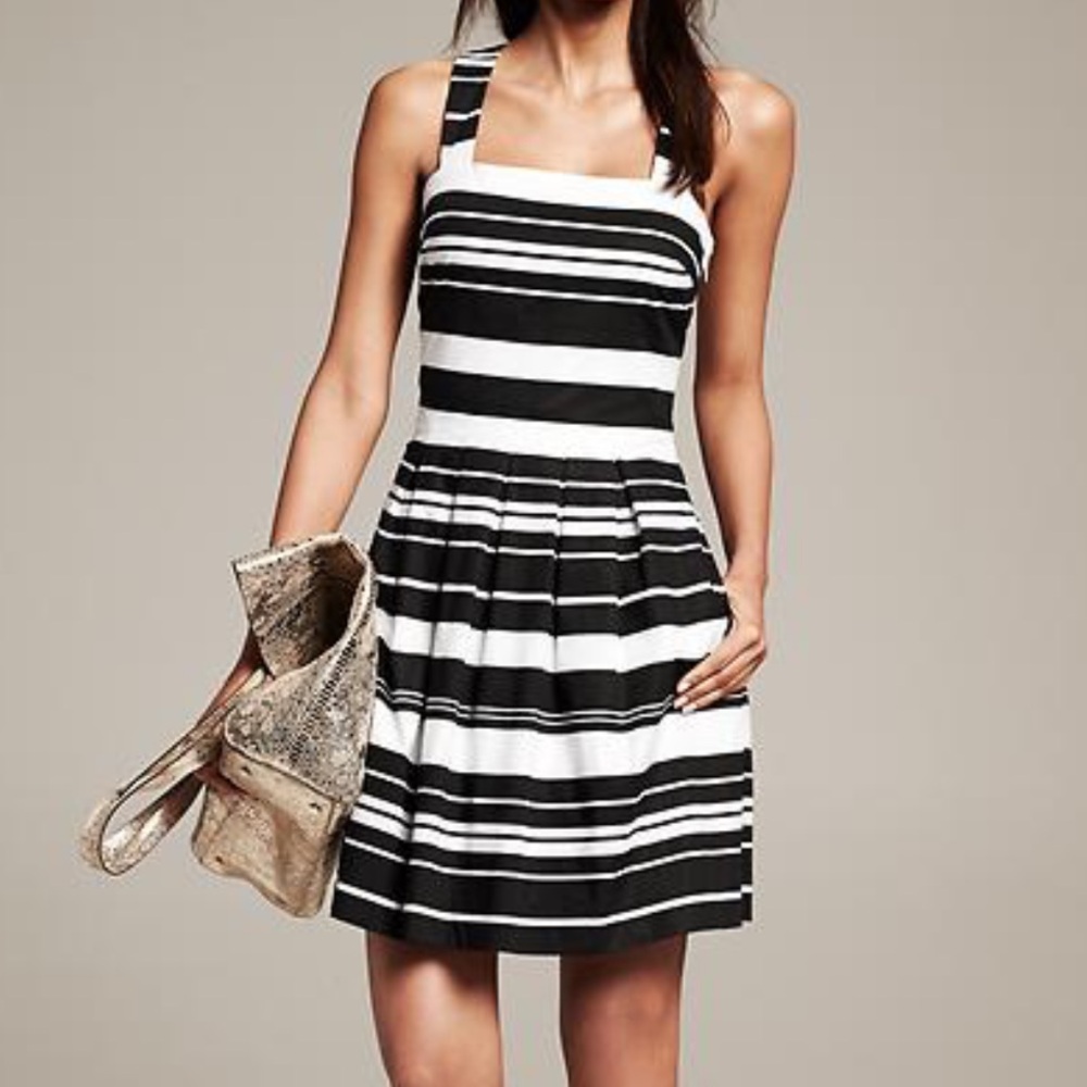 Banana Republic Black and White stripe pleated dress...with pockets!